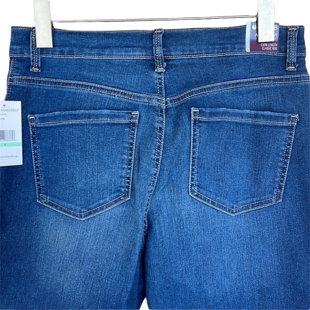 Gloria Vanderbilt Amanda Capri Jeans All Around Slimming Classic Rise Denim NWT - Picture 7 of 15